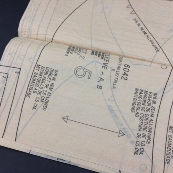 New Look 6042 Girls Childs Tiered Dress and Scarf Pattern Size A 3-8 Variations - Picture 9 of 9